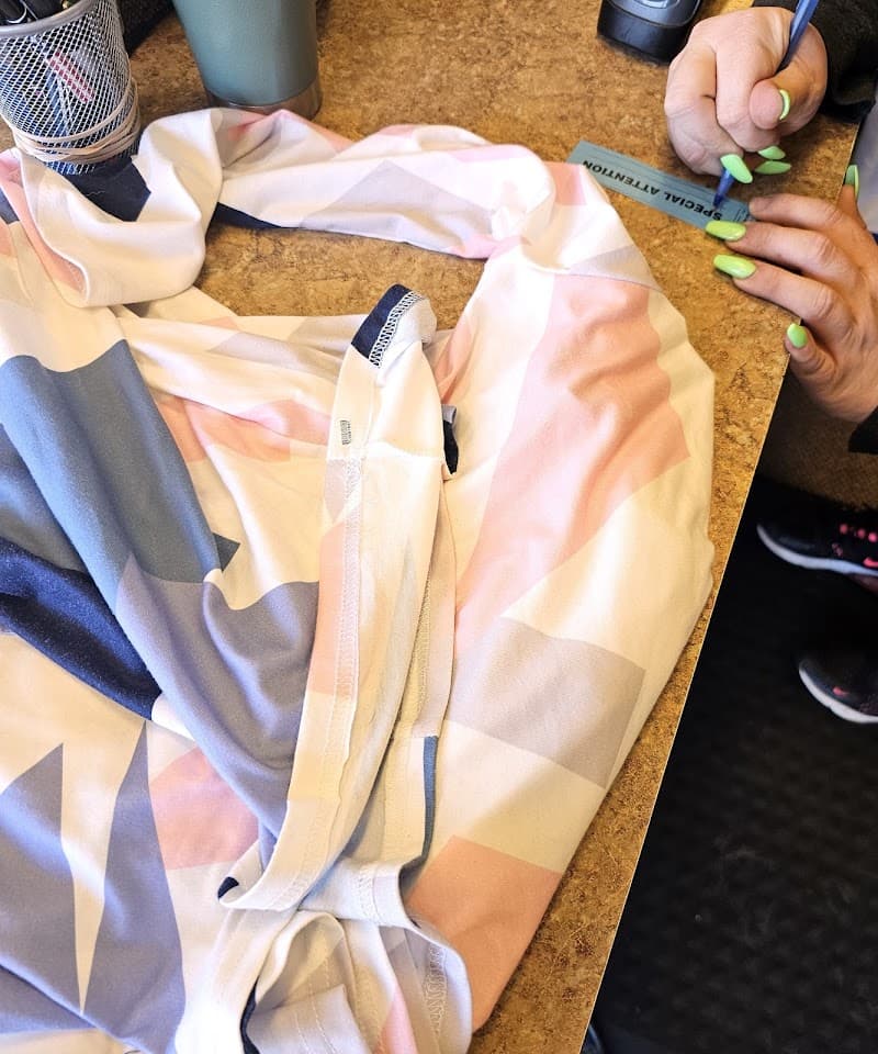 In The Bag Cleaners: Washington & Douglas gallery image 5