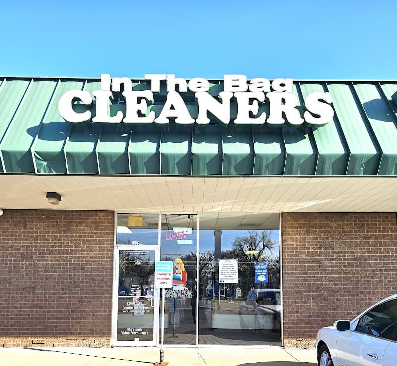 In The Bag Cleaners: Central & Edgemoor gallery image 3