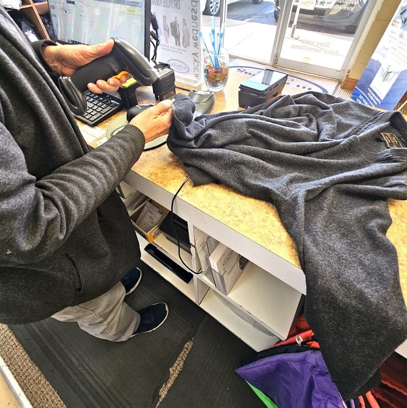 In The Bag Cleaners: Central & Edgemoor gallery image 9