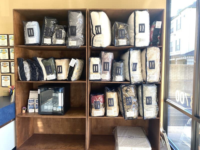 In The Bag Cleaners: 37th & Woodlawn gallery image 3