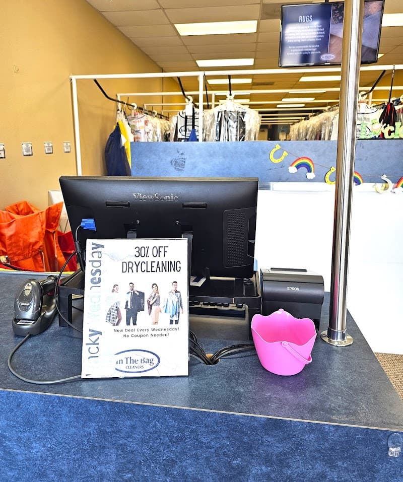 In The Bag Cleaners: 37th & Woodlawn gallery image 8