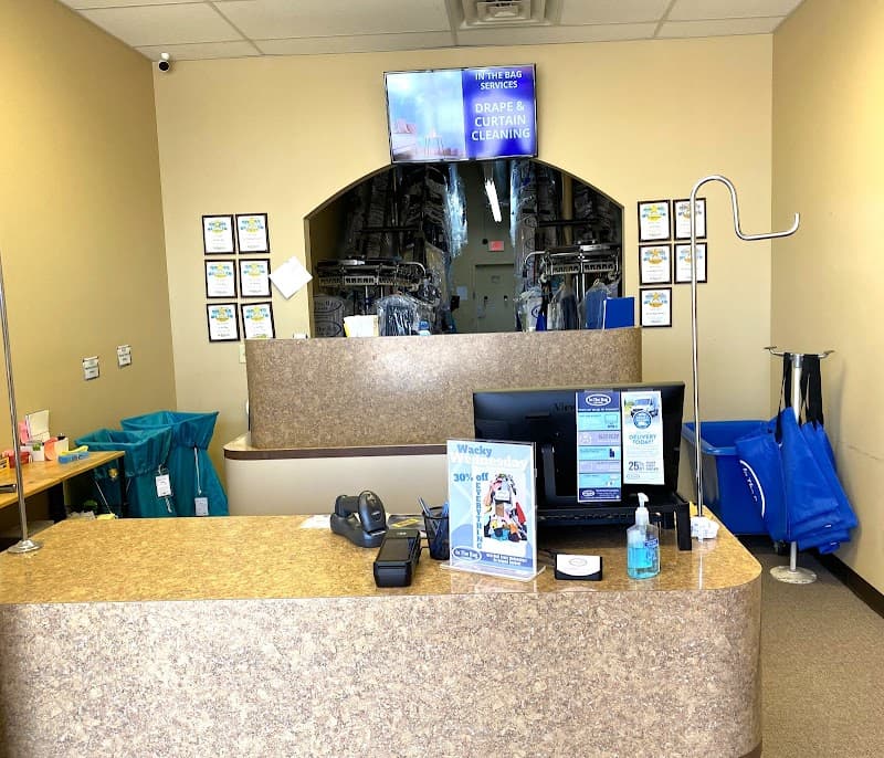 In The Bag Cleaners: 21st & Maize Suite 101-B gallery image 2