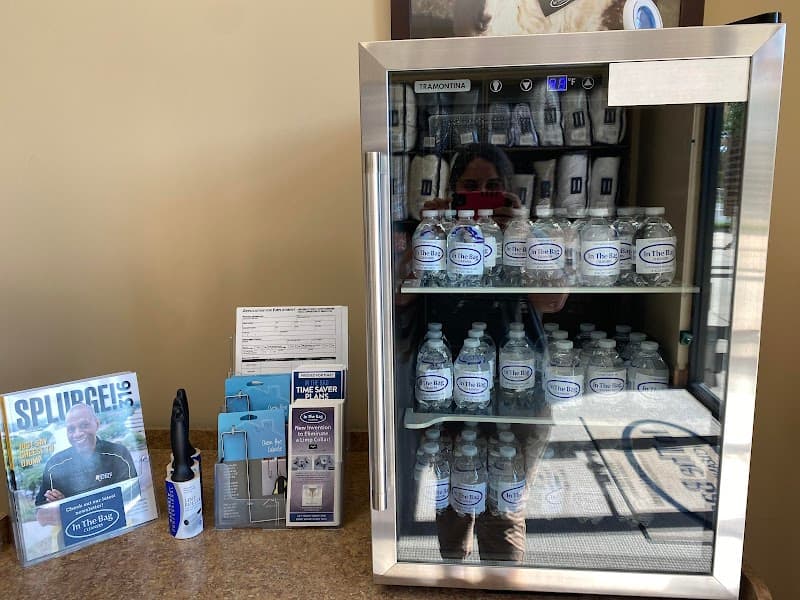 In The Bag Cleaners gallery image 6