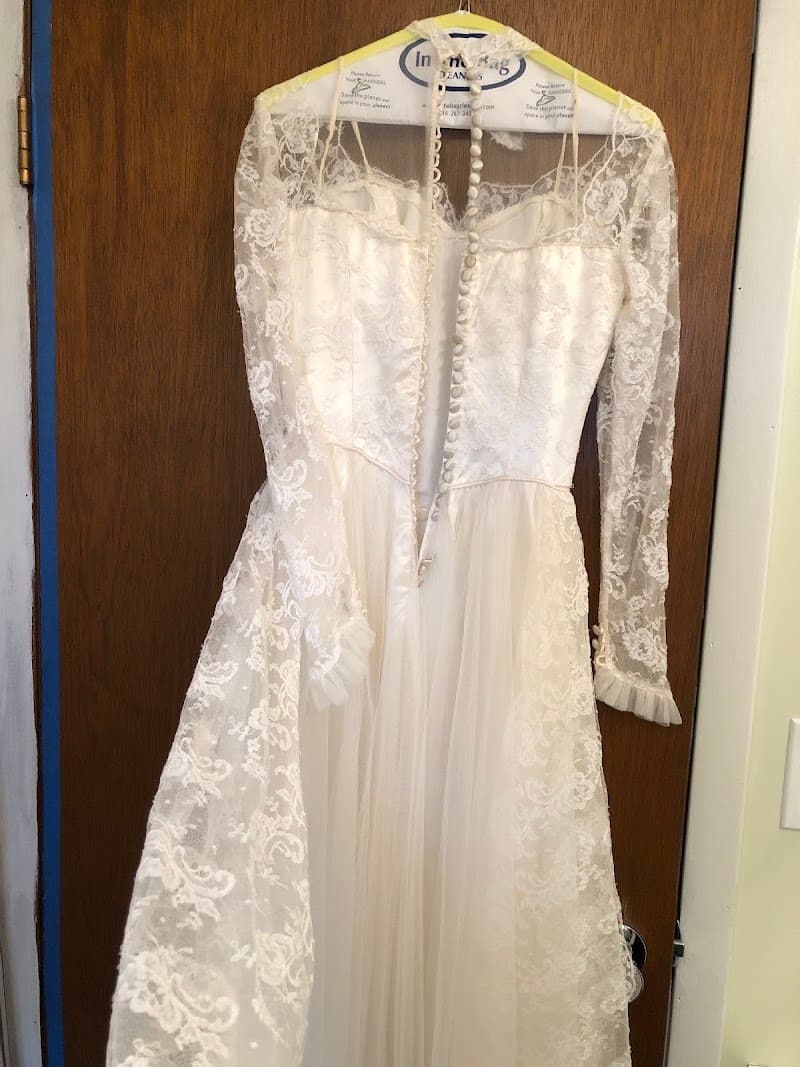 In The Bag Cleaners gallery image 9