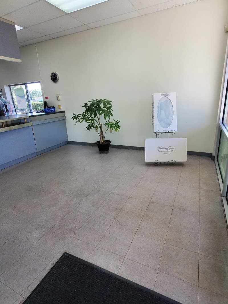 Sage Cleaners: Lithia/Fishhawk Dry Cleaners & Laundry Service gallery image 16