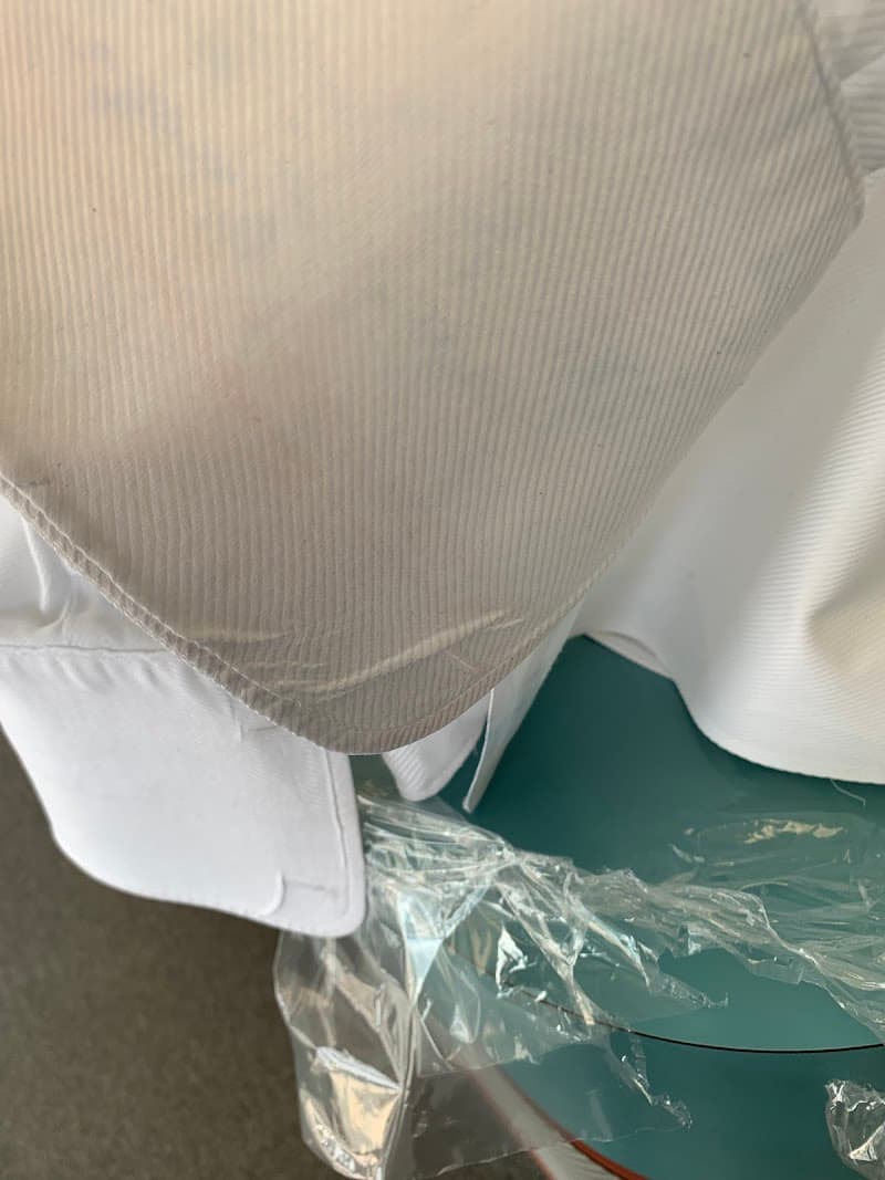 Apple Cleaners gallery image 1