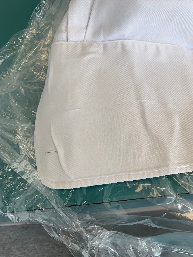 Apple Cleaners gallery image 3