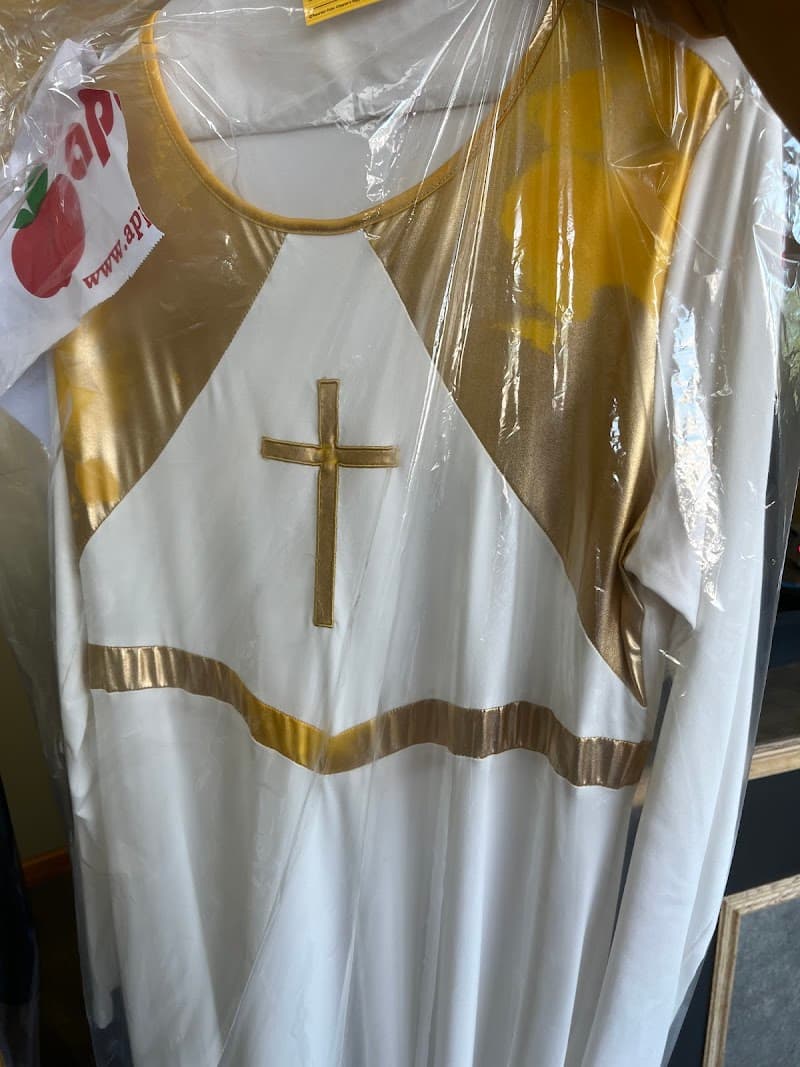 Apple Cleaners gallery image 1