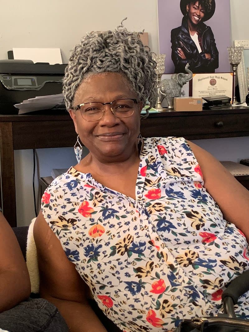 Apple Cleaners gallery image 2