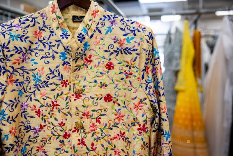 Lux Cleaners & Alterations gallery image 2