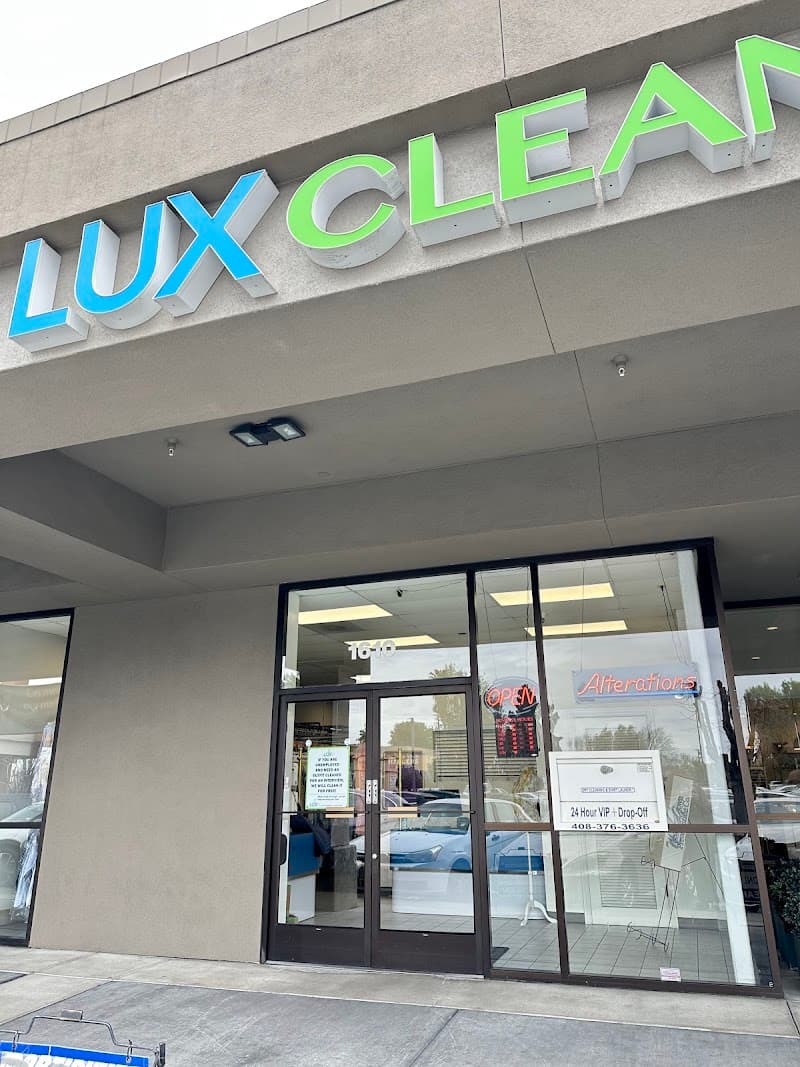 Lux Cleaners & Alterations gallery image 9