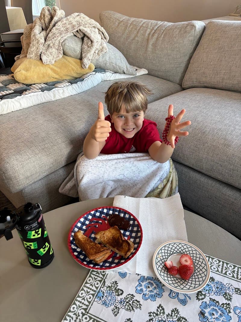 Holly Cleaners gallery image 10