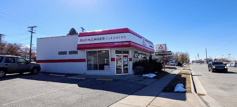 Red Hanger - Bountiful gallery image 1