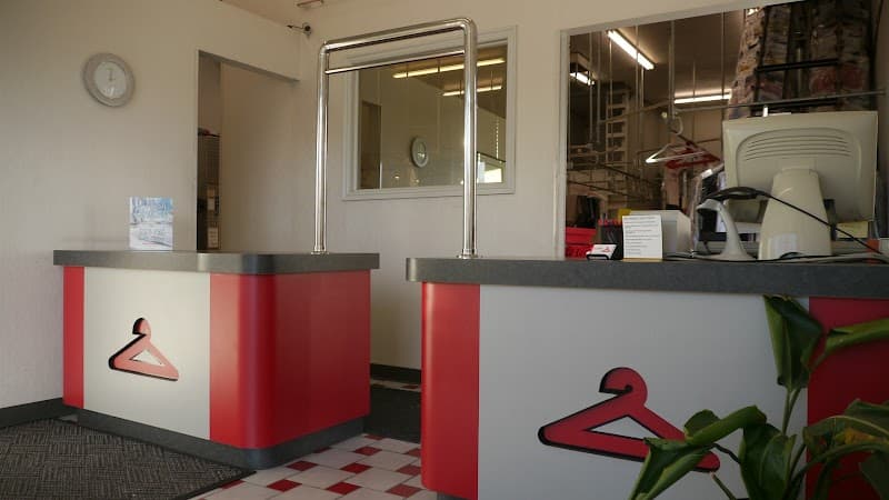 Red Hanger - South Jordan gallery image 4