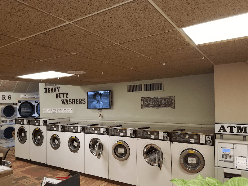 Julian's Dry Cleaners & Laundromat gallery image 2