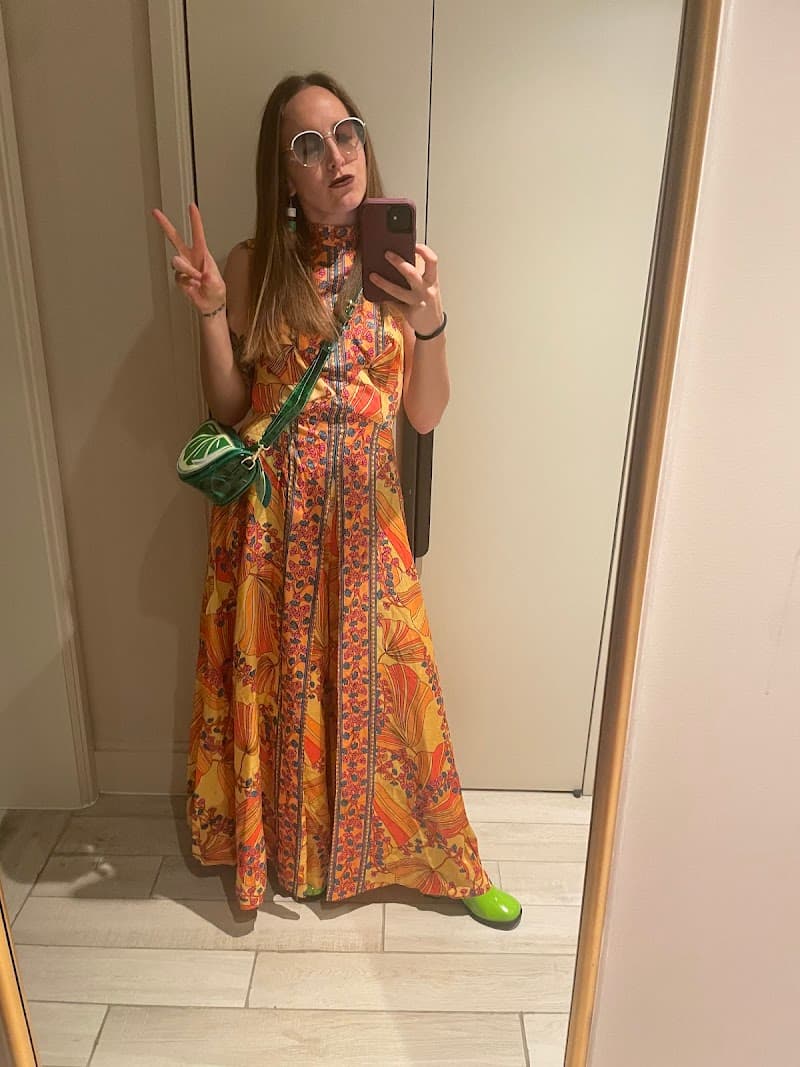 Courtesy Cleaners gallery image 10