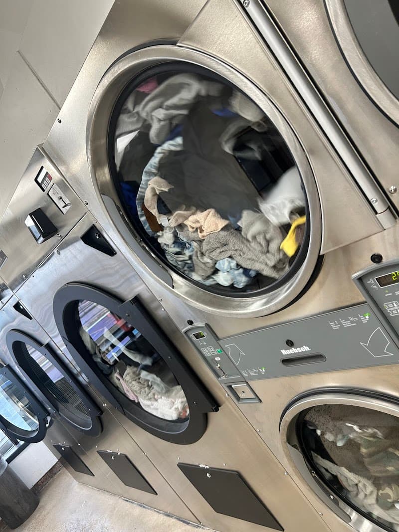 All Seasons Cleaners Garment Care & Tailoring - Dry Cleaning & Laundry Crystal gallery image 8