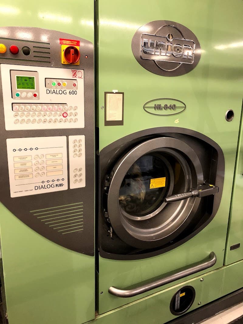 Major Cleaners gallery image 8