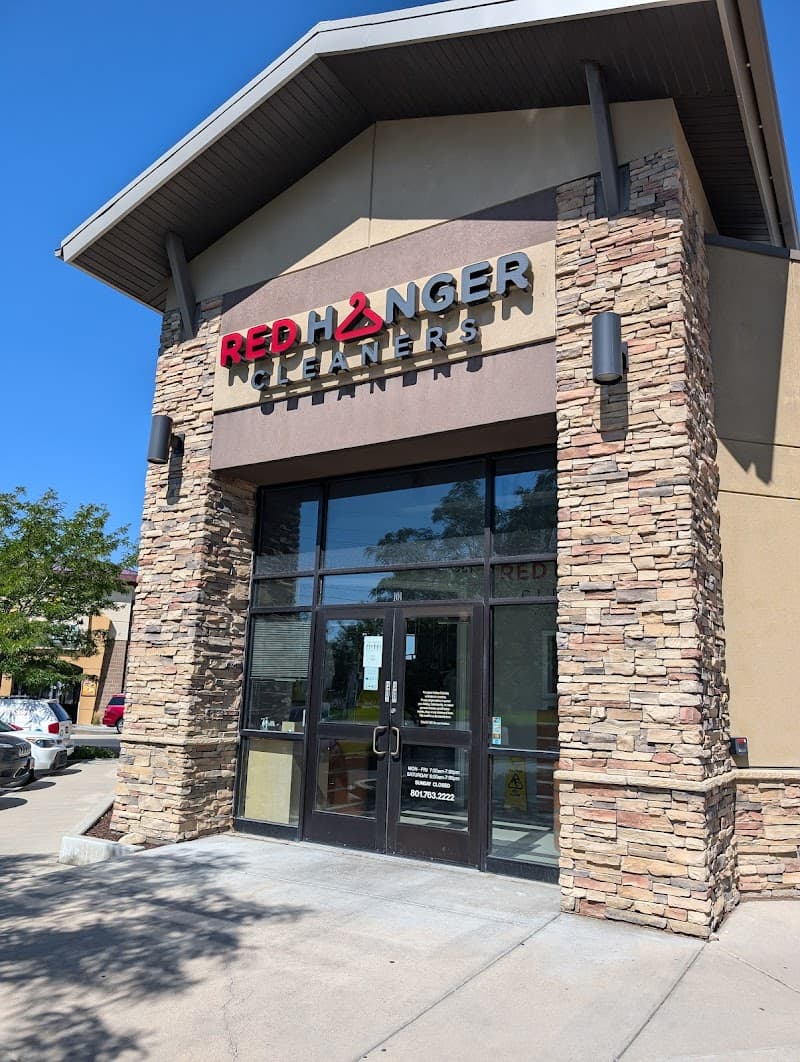 Red Hanger - Alpine/Highland gallery image 1
