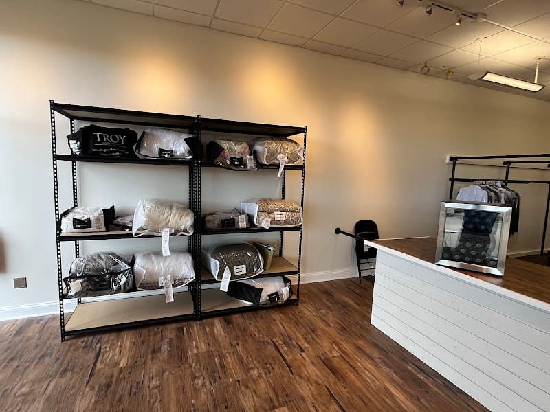 Troy Cleaners Shelby Township gallery image 1