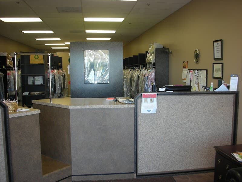 Widmer's Cleaners Harper’s Point gallery image 6