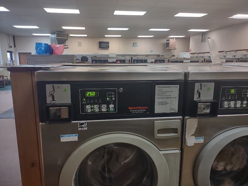 Fox Cleaners and Laundromat gallery image 4