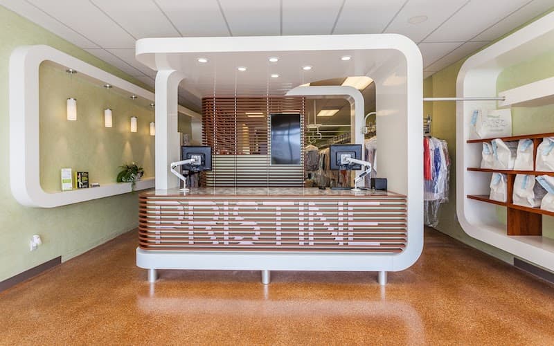 Pristine Fine Dry Cleaners gallery image 2